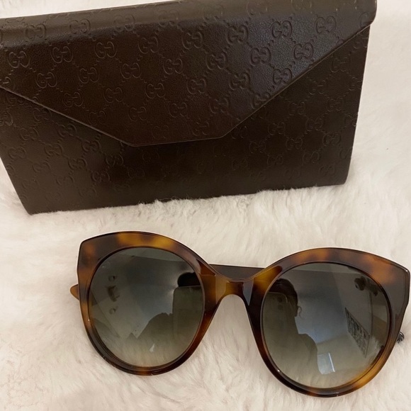 Gucci Sunglasses with the case main image 5